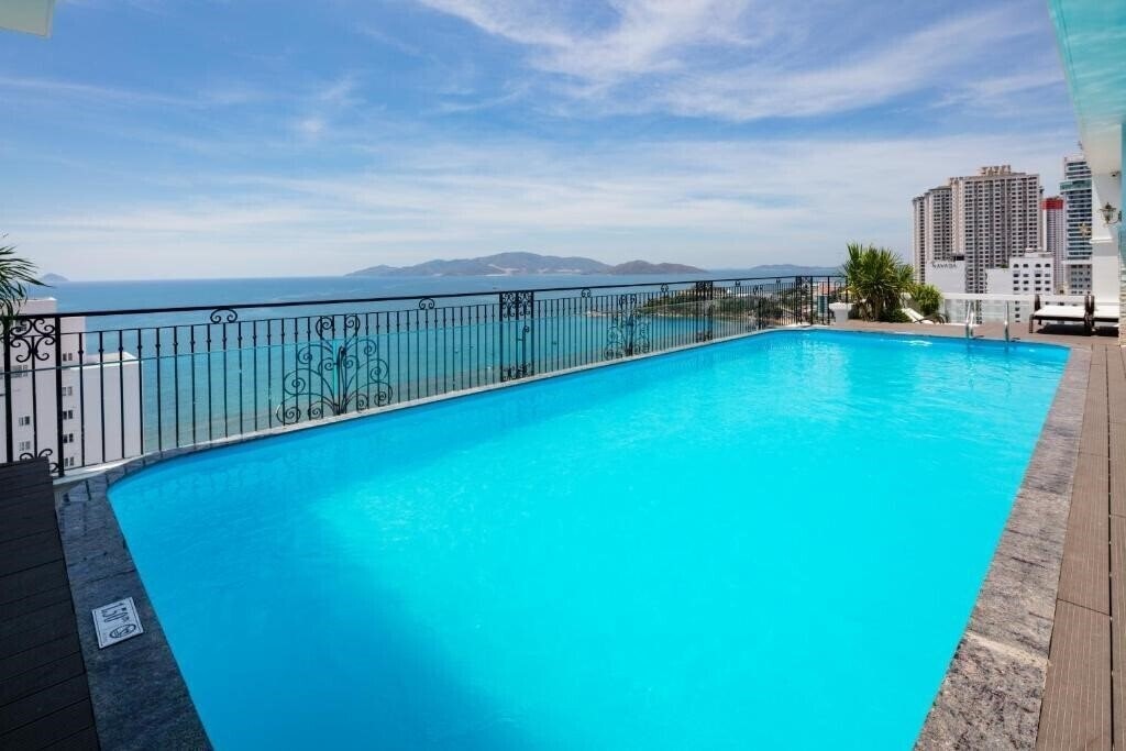Картинка Daphovina Hotel 4*