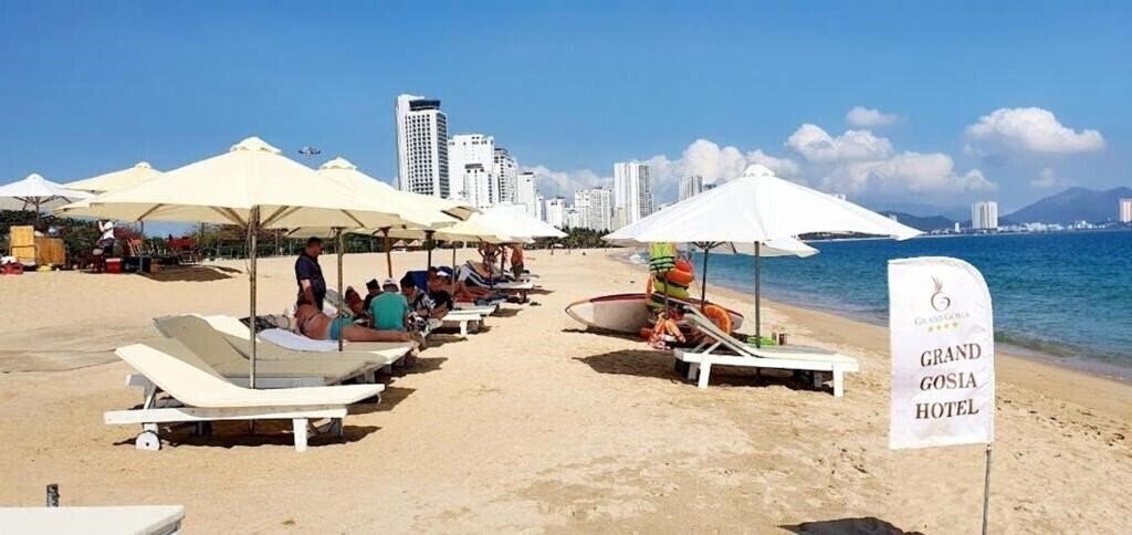 Фото Grand Gosia Hotel 4*