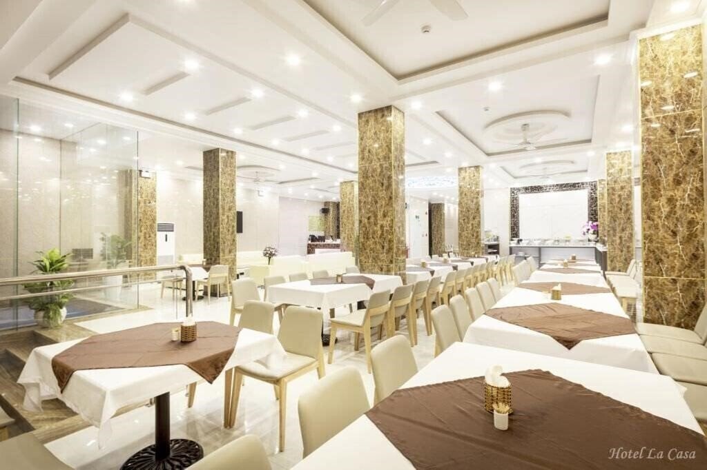 La Casa Hotel Nha Trang 3* суреті