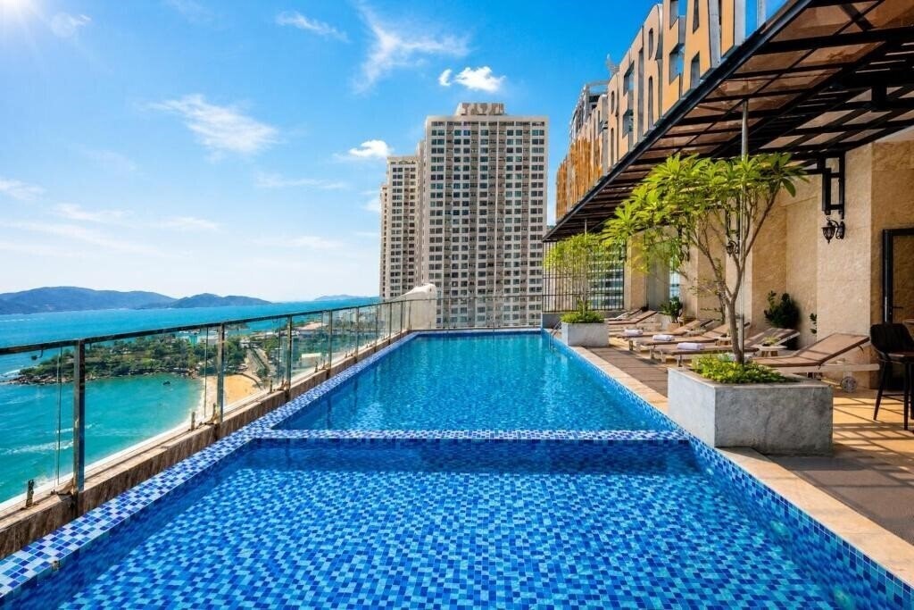 Отель Hon Chong Retreat Hotel 4*