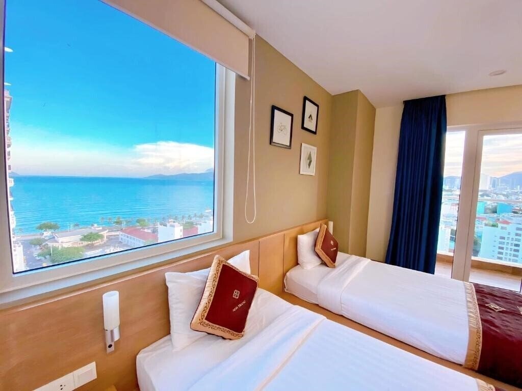Отель Gibson Hotel Nha Trang 4*