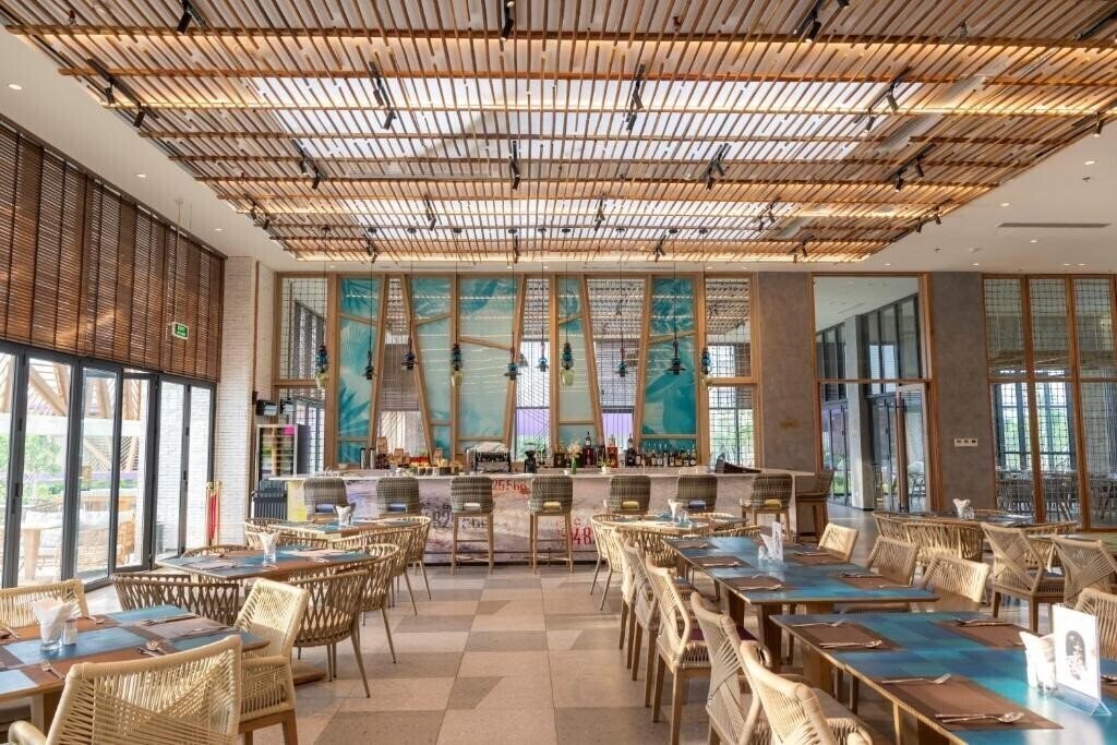 TTC Van Phong Bay Resort 5* суреті