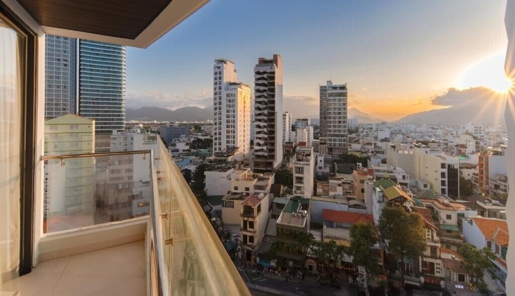 Изображение LeMore Hotel Nha Trang 4*