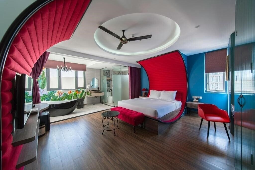 Aaron Boutique Hotel 4* суреті