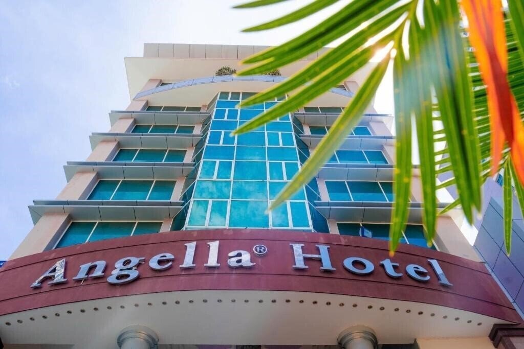 Отель Angella 3*
