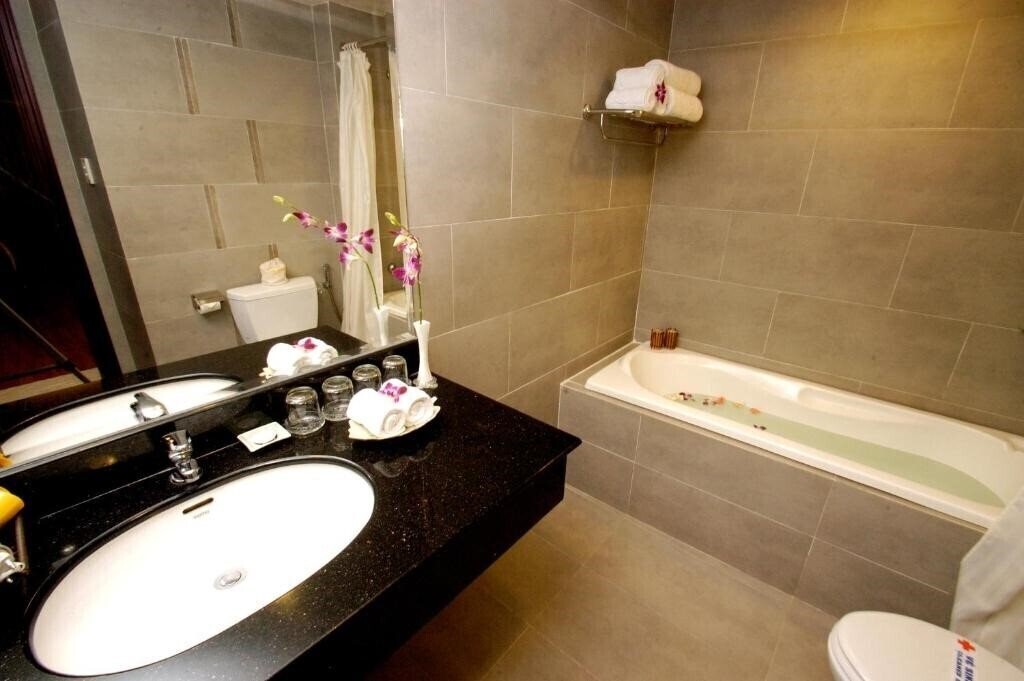 Фотография Asia Paradise Hotel 3*