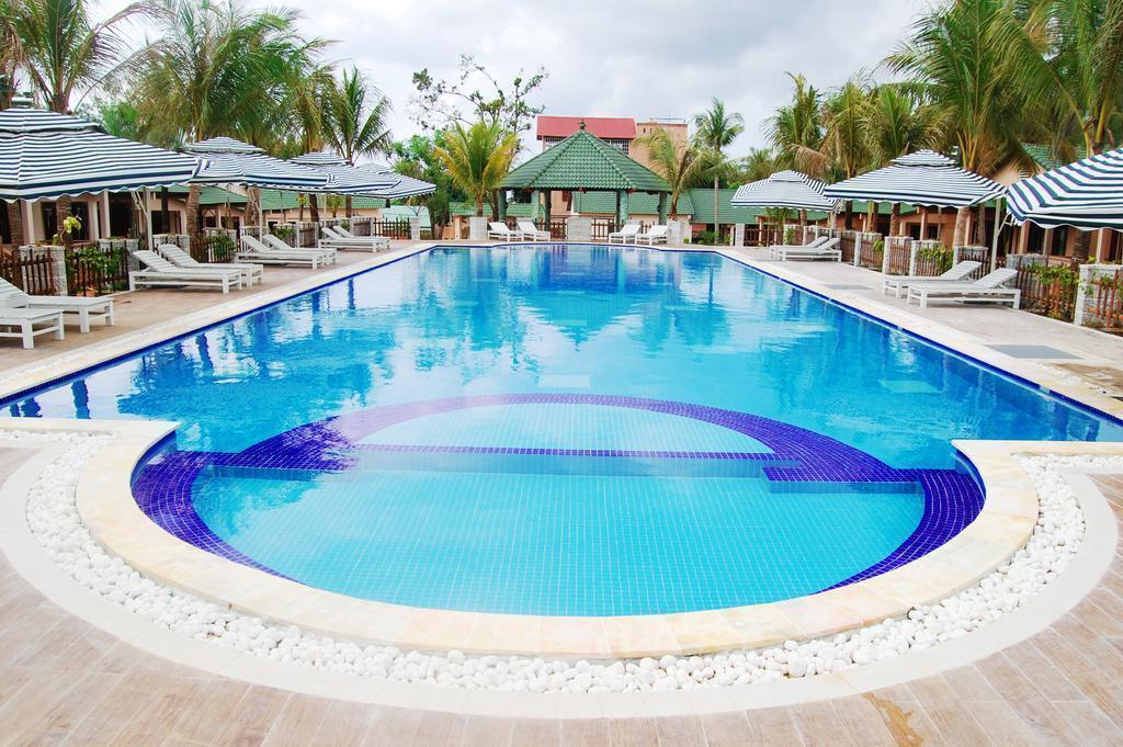 Отель Aris Resort 3*
