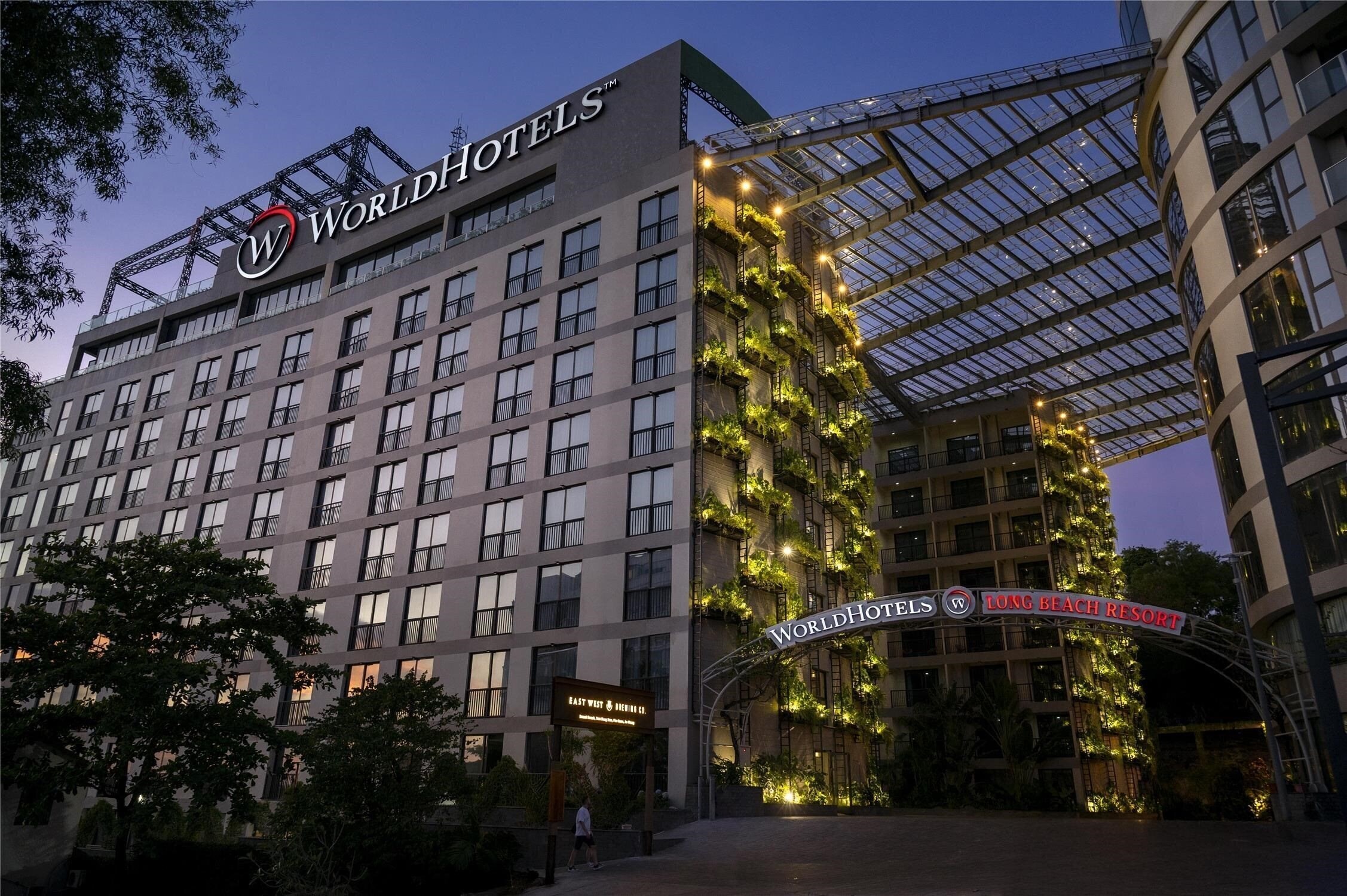 Отель WorldHotels Long Beach Resort Phu Quoc (ex. Long Beach Resort Phu Quoc) 4*