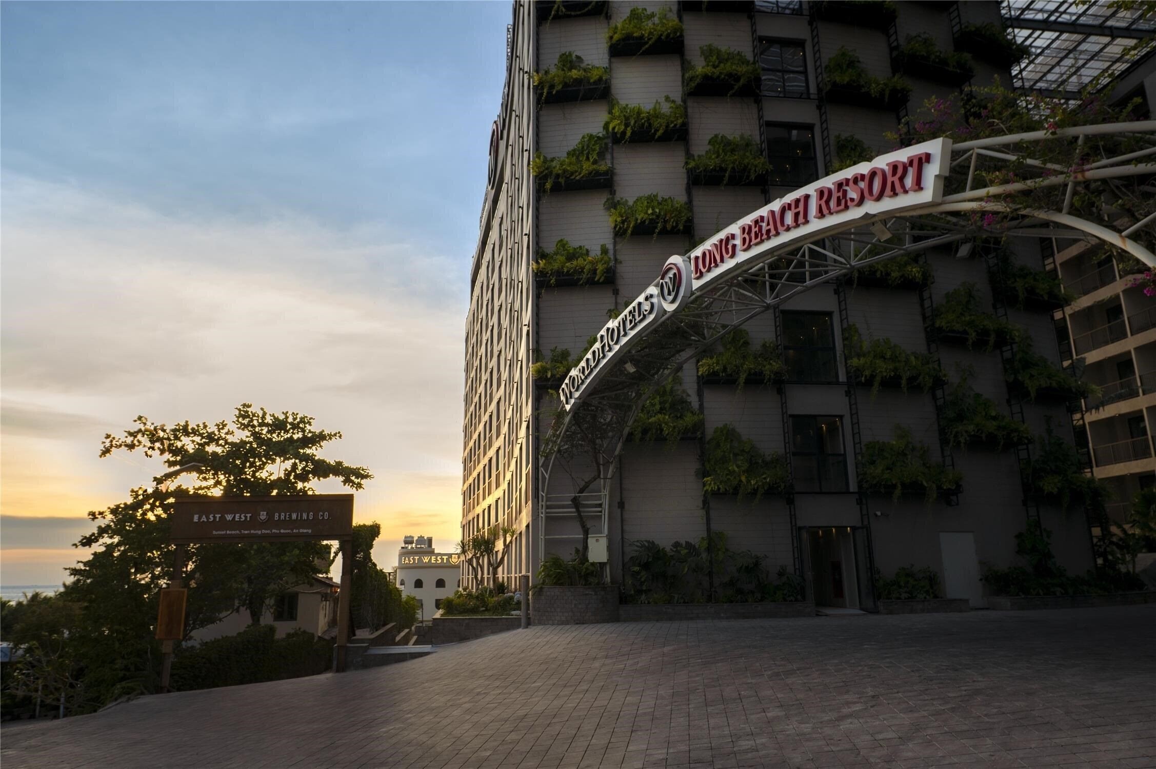 Изображение WorldHotels Long Beach Resort Phu Quoc (ex. Long Beach Resort Phu Quoc) 4*