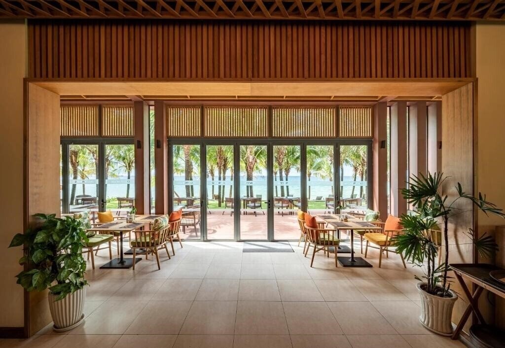 Фотография Dusit Princess Moonrise Beach Resort 5*