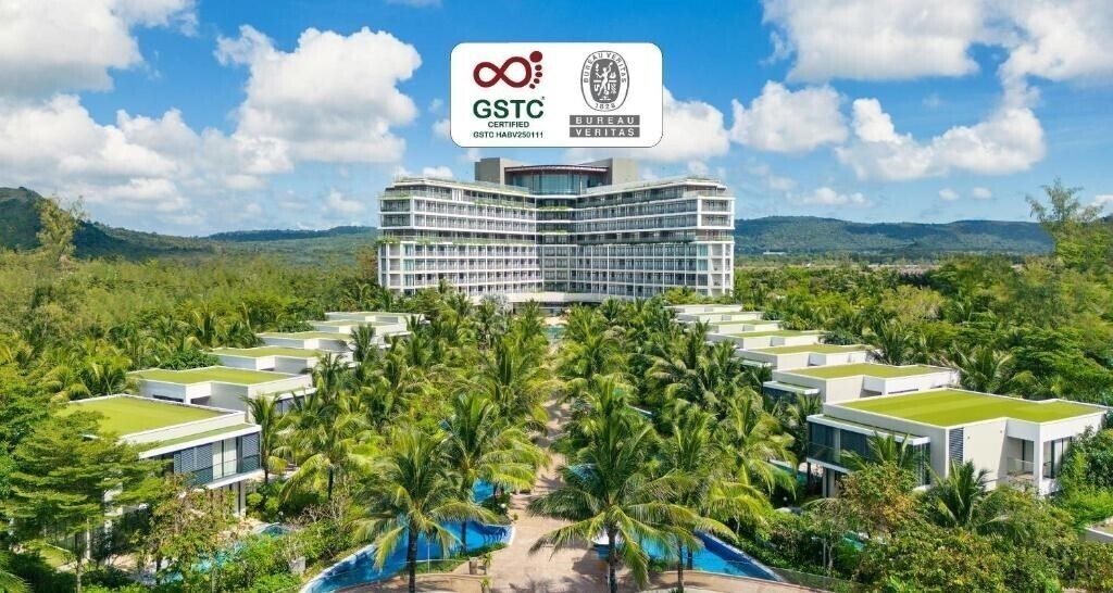 Отель Best Western Premier Sonasea Resort 5*