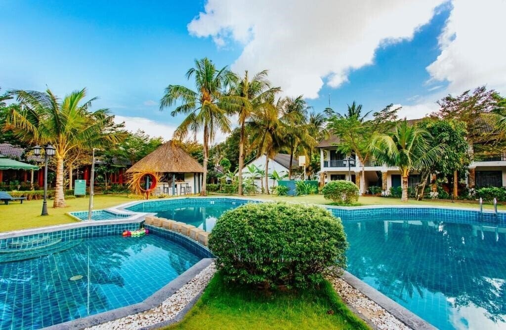 Отель Santa Garden Resort Phu Quoc 4*