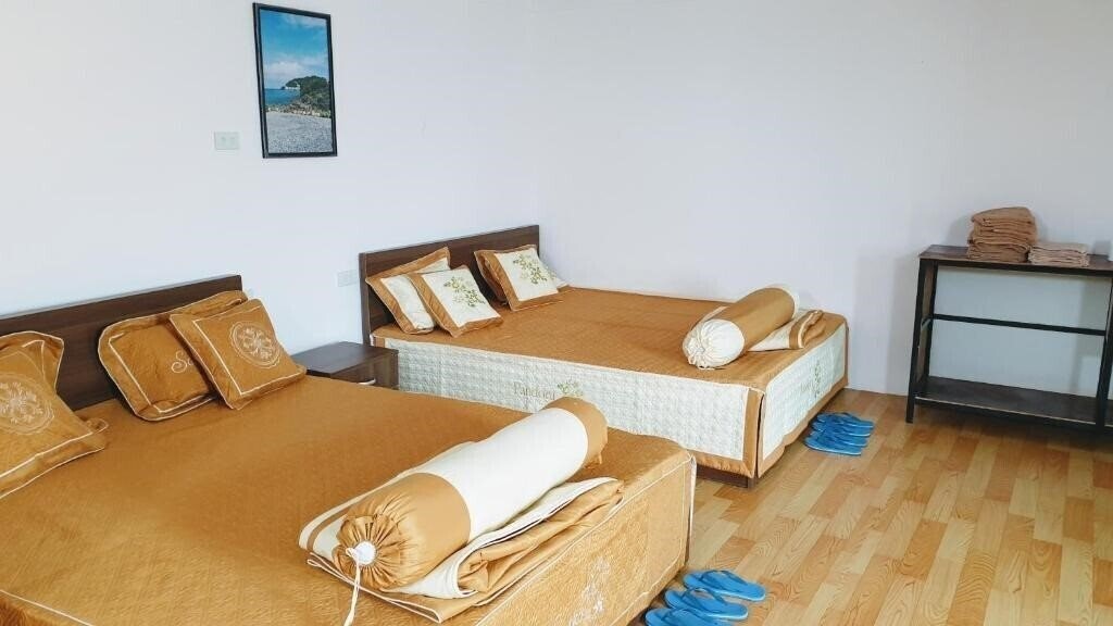 Фото B Stay Hotel 3*