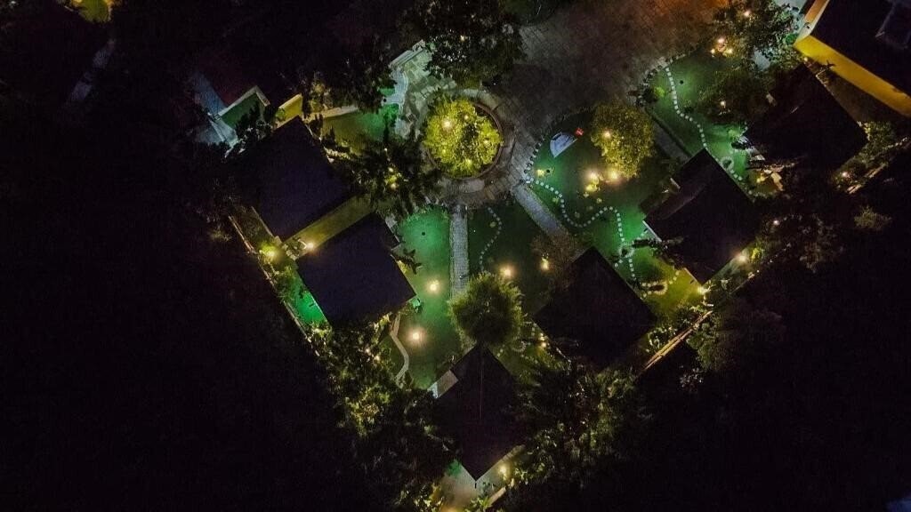 YNG Luxor Phu Quoc Resort (ex. Y Village Resort Phu Quoc) 4* суреті