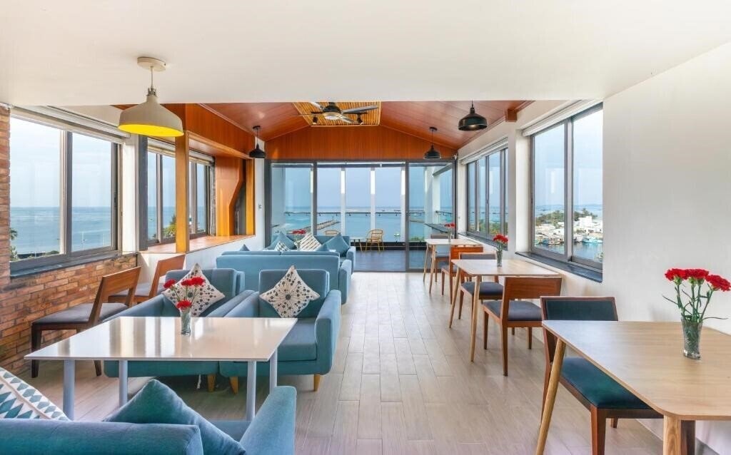 Отель Hong Tuyet Marina 3*