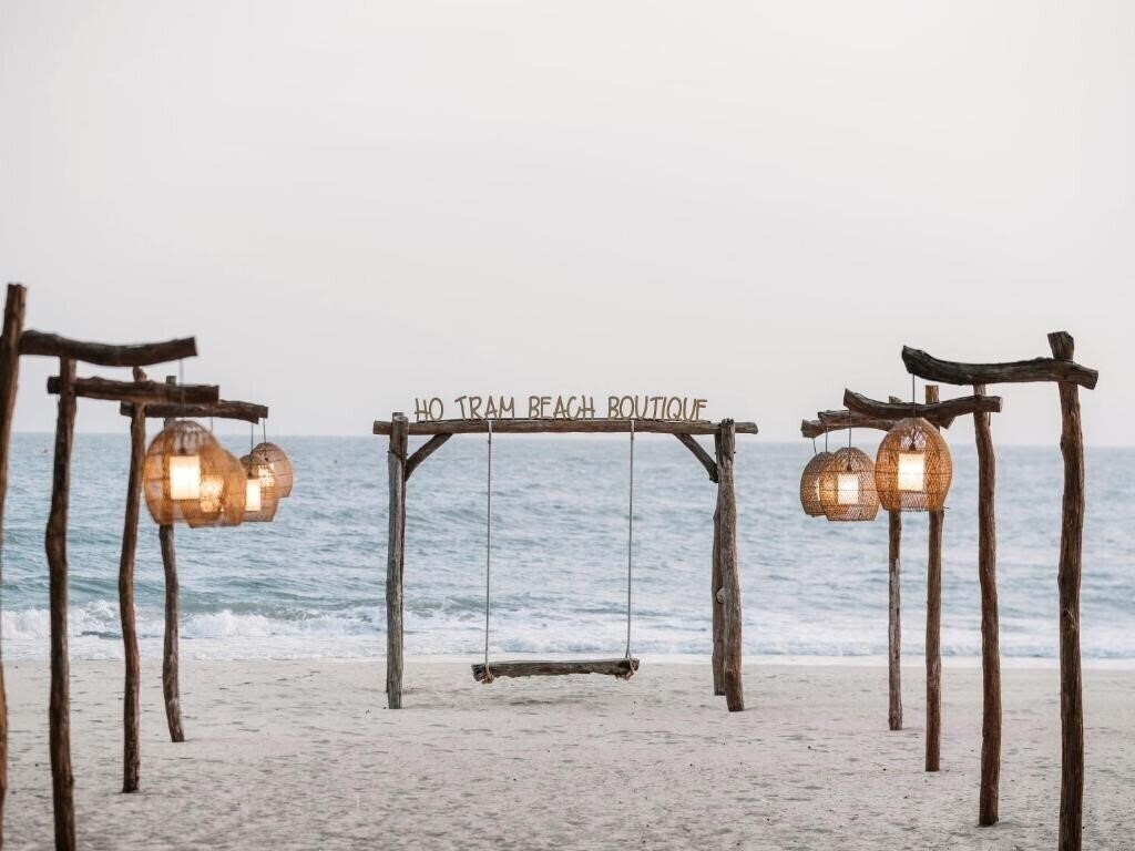 Отель Ho Tram Beach 5*