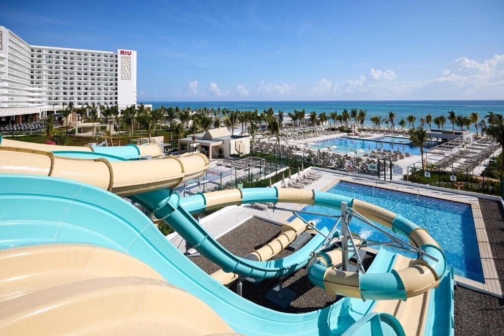 Отель Riu Palace Aquarelle 5*