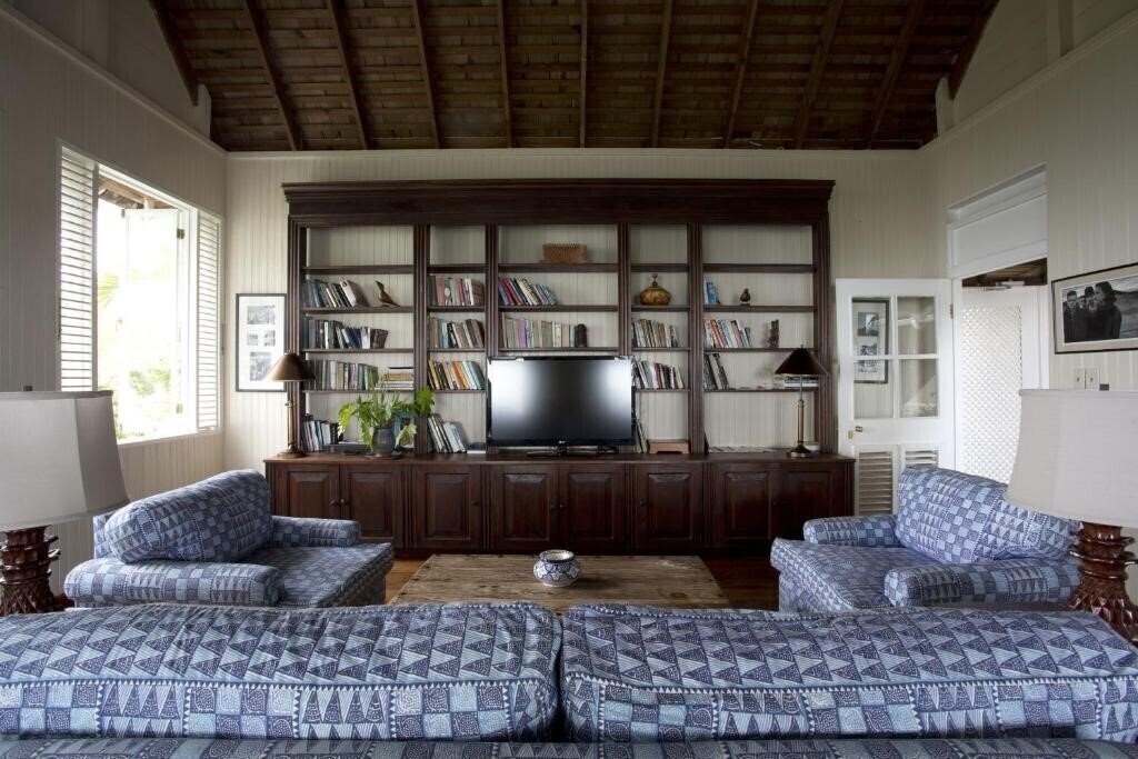 Изображение Strawberry Hill 3*