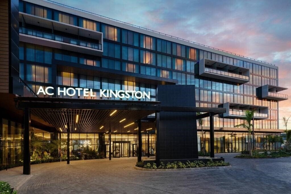 Отель Ac Hotel Kingston 4*