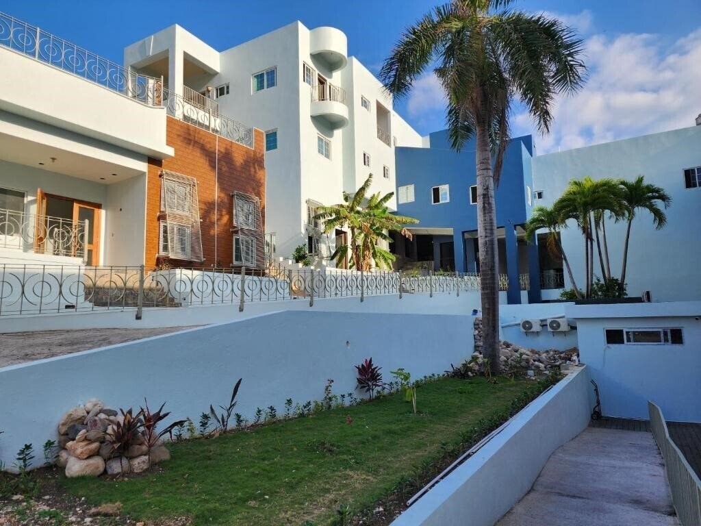 Отель Hotel 39 Jamaica 3*