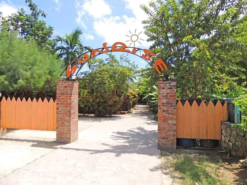 Отель Sunrise Club 2*