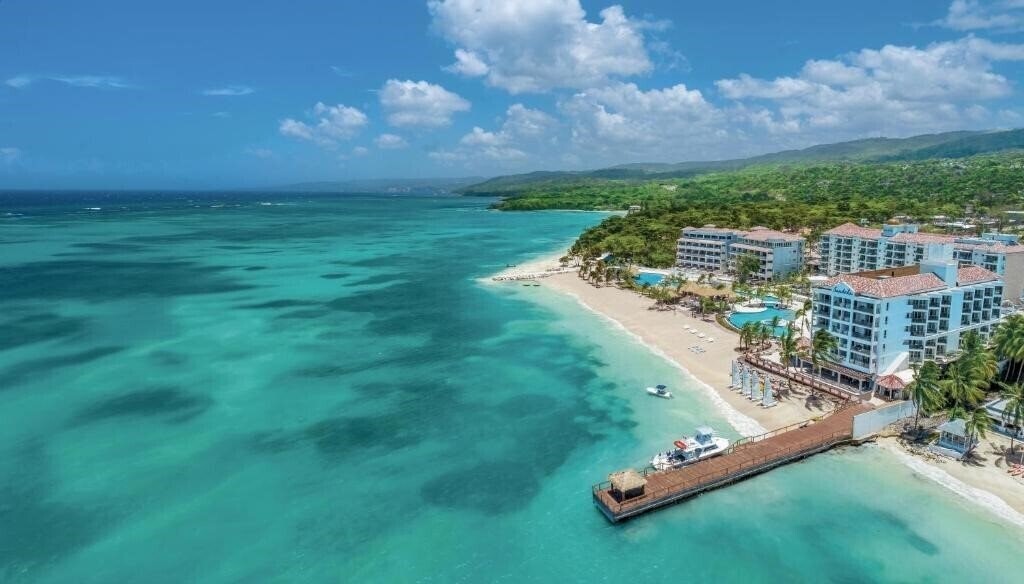 Отель Sandals Dunn's River 4*