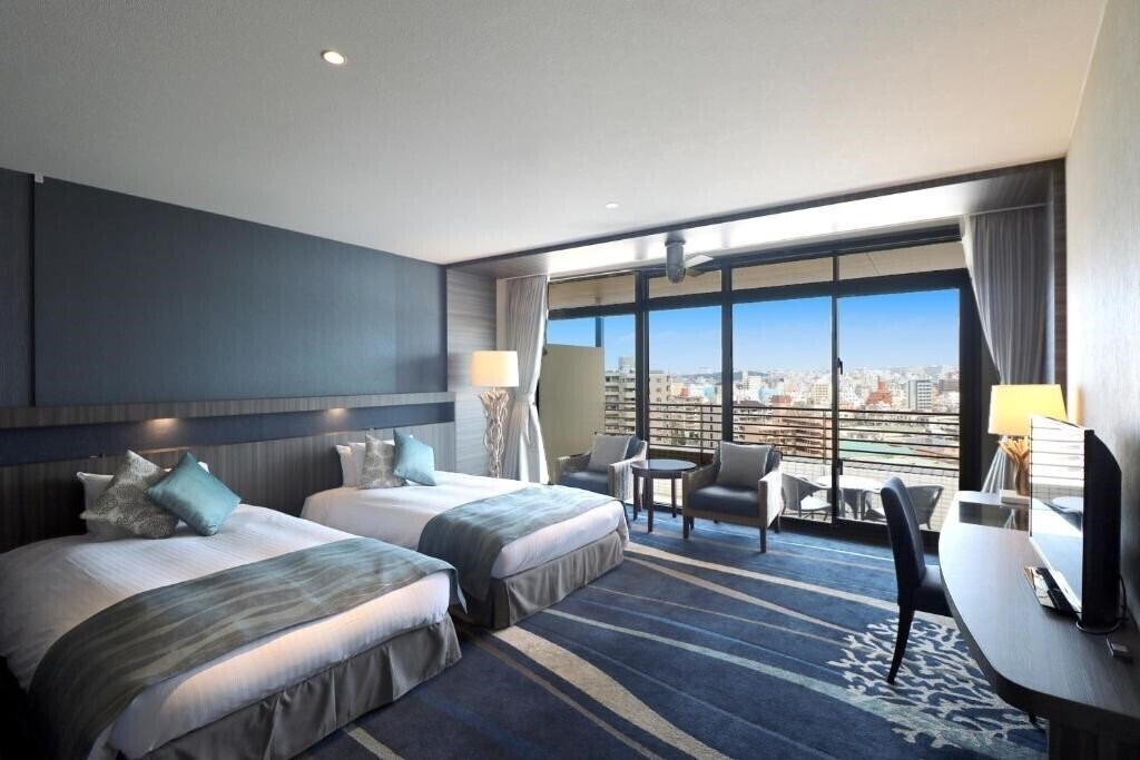 Loisir Hotel Naha 3* суреті