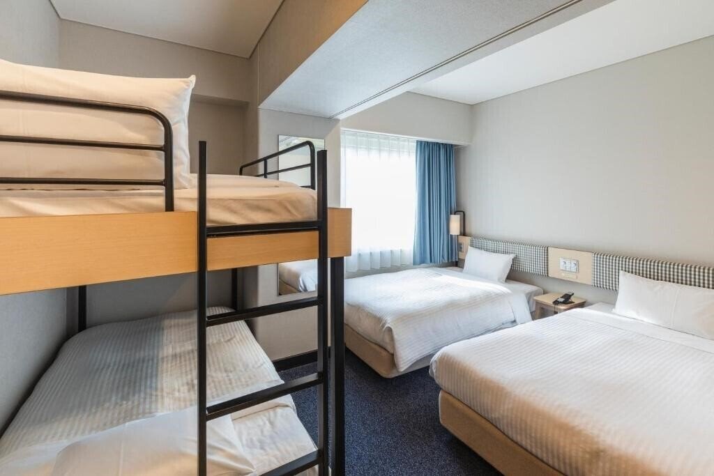 Фото Sotetsu Fresa Inn Tokyo Toyocho 3*