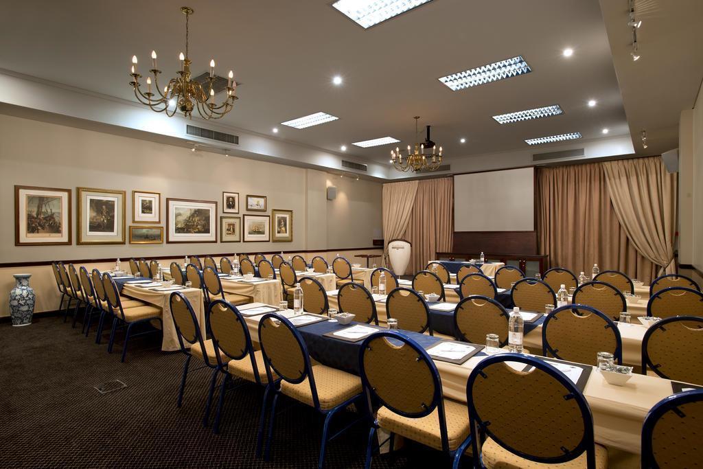 The Commodore 5* суреті