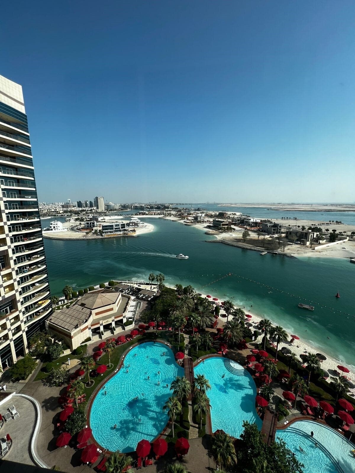 Отель абу даби khalidiya palace. Khalidiya Palace Rayhaan. Khalidiya Palace Rayhaan Abu Dhabi 5. Парк al Khalidiya. Абу-Даби фото туристов.